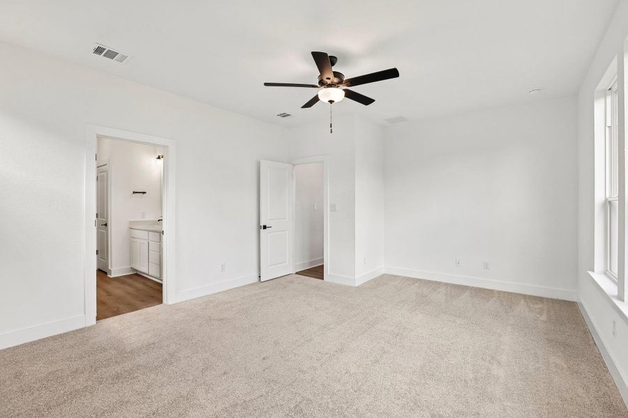 Spacious, unfurnished interior of a new home in Freedom at Anthem, Kyle (Image 31). Spacious, unfurnished interior of a new home in Freedom at Anthem, Kyle (Image 31).