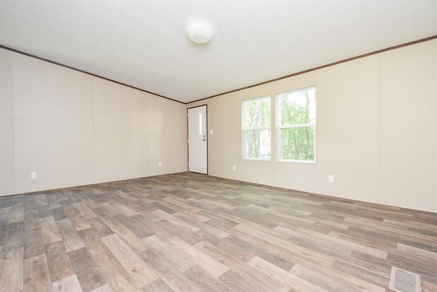 Image 8 of a home in .