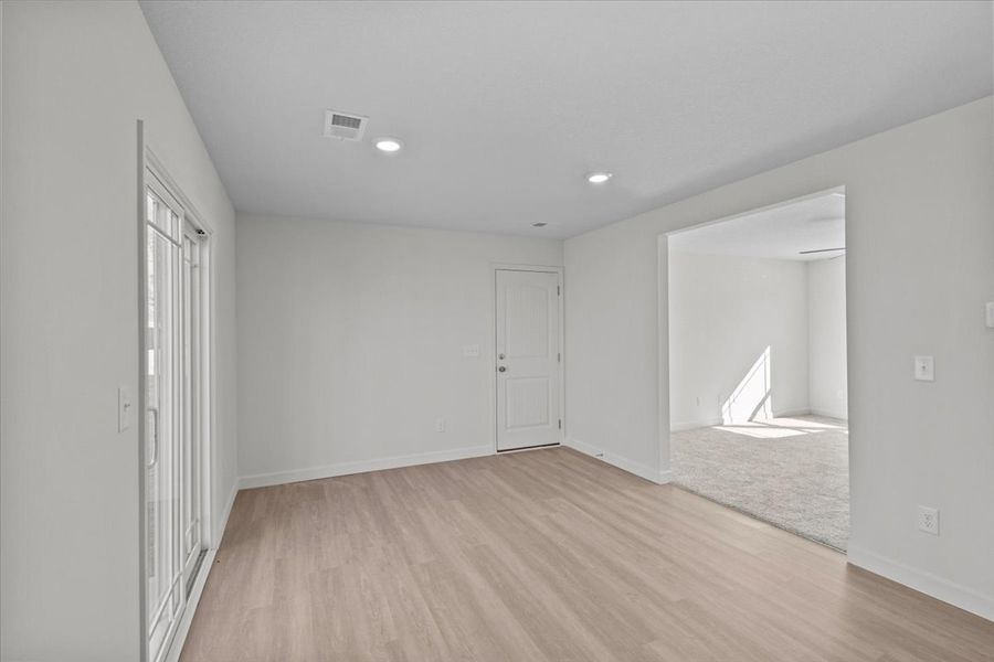 Representative unfurnished interior of a home built from the Roebuck by Enchanted Homes in Las Palomas Country Club Estates, La Vernia (Image 41).