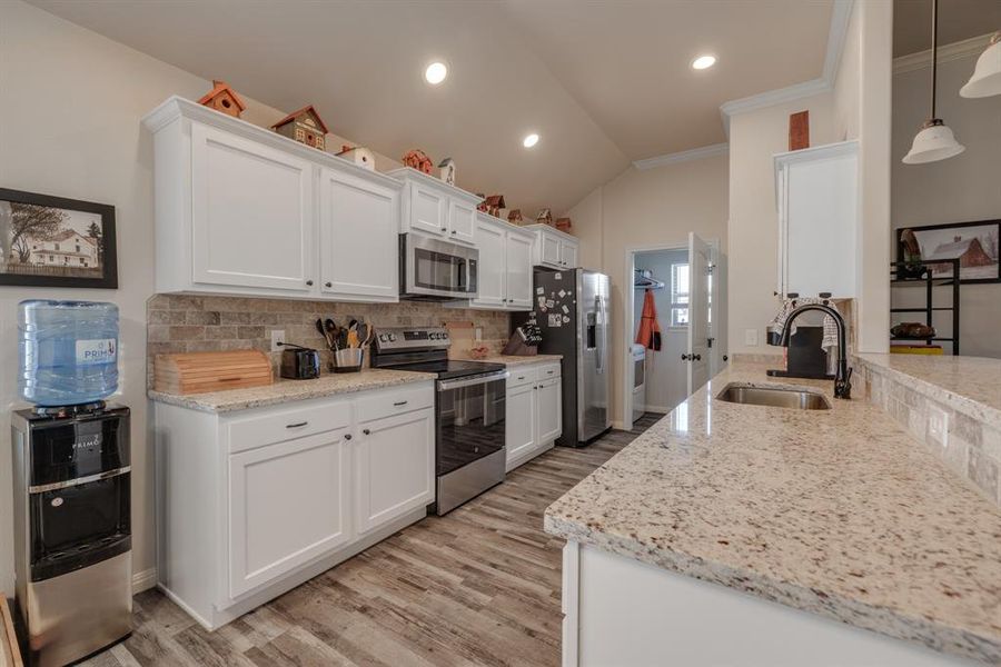 Furnished interior view inside a new home in , Abilene (Image 11).