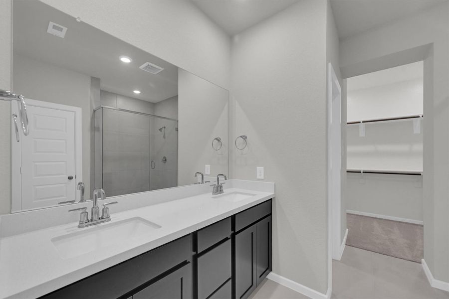 Image 6 of a home in Summer Place 35'. Image 6 of a home in Summer Place 35'.