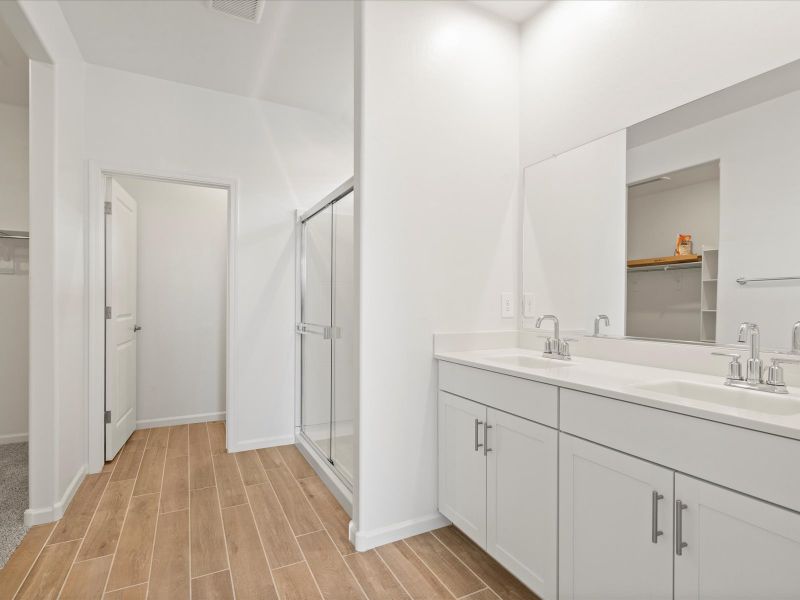Furnished interior view inside a new home in Summerstone II, Marana (Image 4).