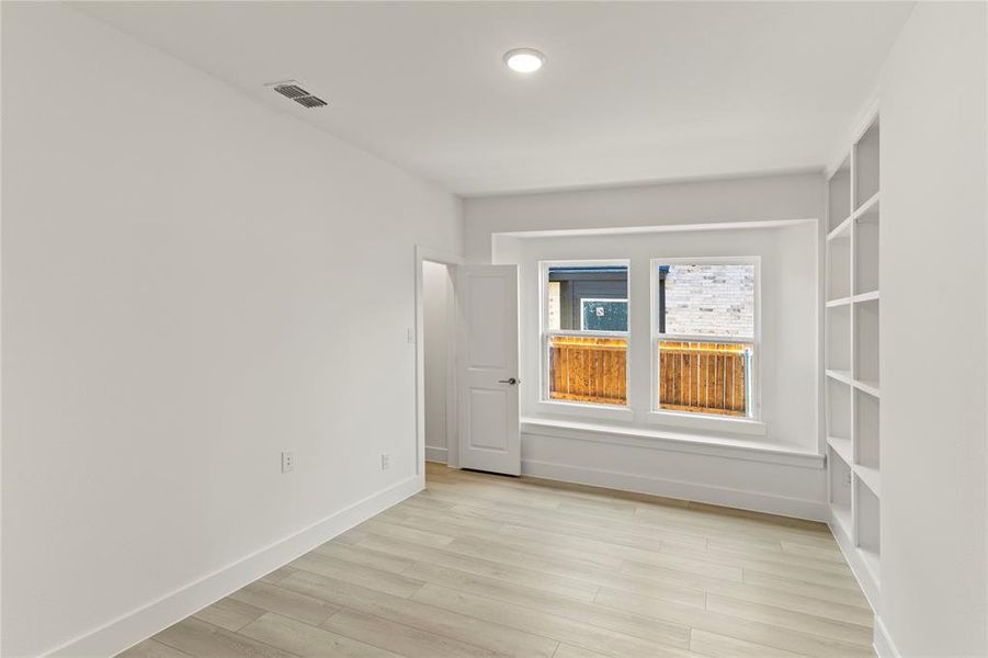 13. 15000 Pizarro - Study