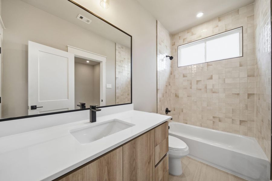 Furnished interior view inside a new home in , Houston (Image 30).