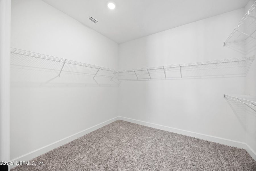 Spacious, unfurnished interior of a new home in , Jacksonville (Image 20). Spacious, unfurnished interior of a new home in , Jacksonville (Image 20).