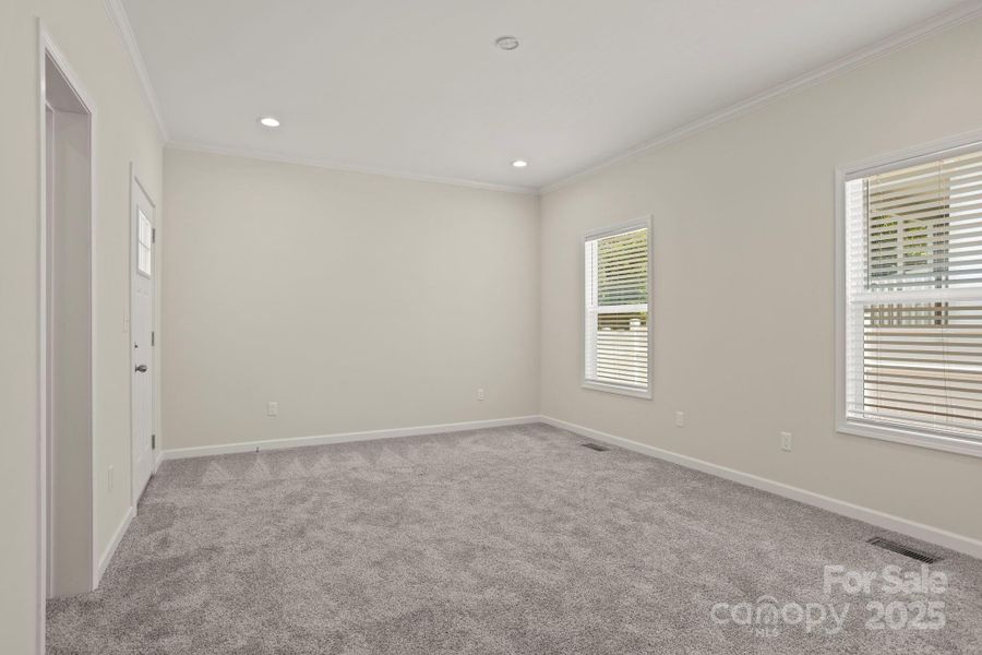Spacious, unfurnished interior of a new home in , Asheville (Image 14).