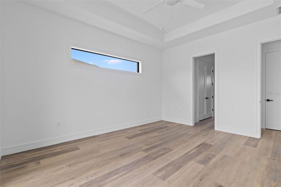 Spacious, unfurnished interior of a new home in , Port Charlotte (Image 31).