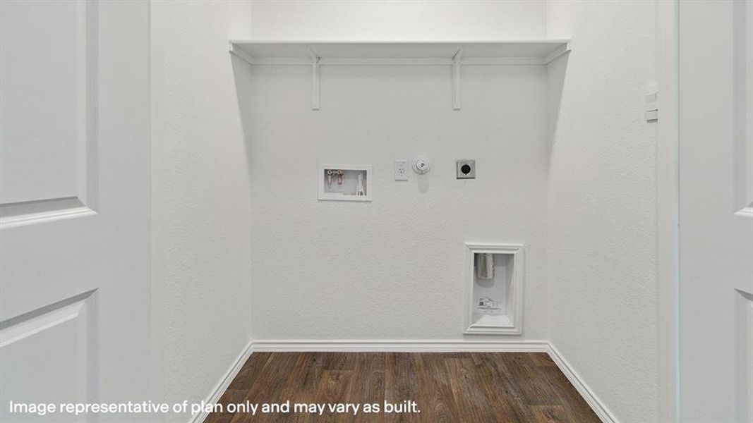 Spacious, unfurnished interior of a new home in Asher Oaks, Bonham (Image 21).