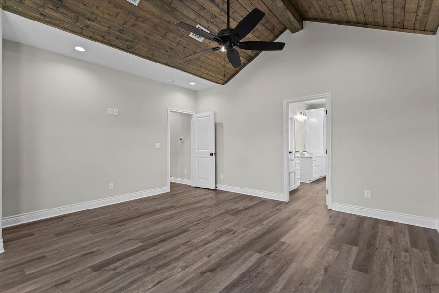 Spacious, unfurnished interior of a new home in , Grapeland (Image 18).