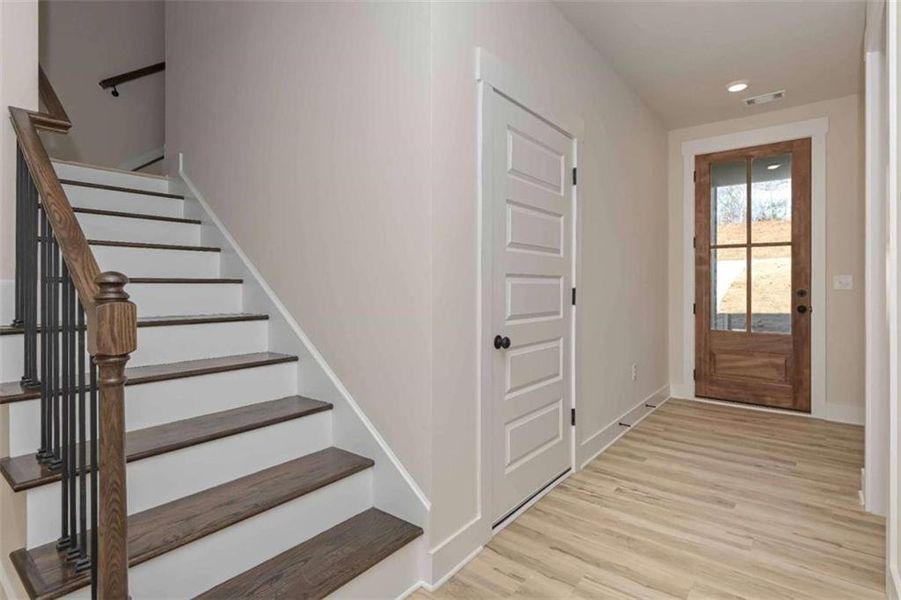 Spacious, unfurnished interior of a new home in , Buchanan (Image 15).