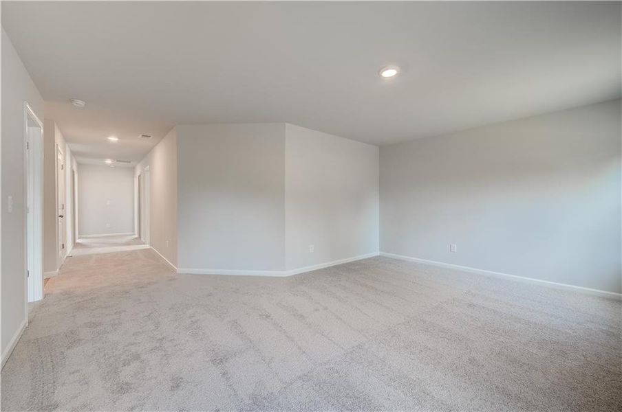 Spacious, unfurnished interior of a new home in Bowers Farm, McDonough (Image 22).
