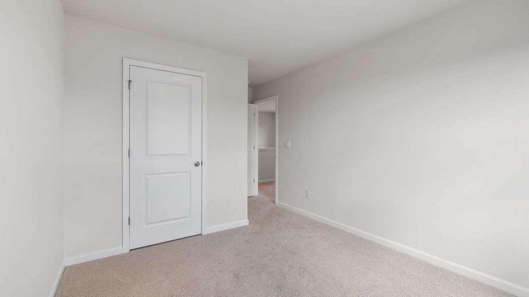 Spacious, unfurnished interior of a new home in Durbin Meadows, Fountain Inn (Image 18).