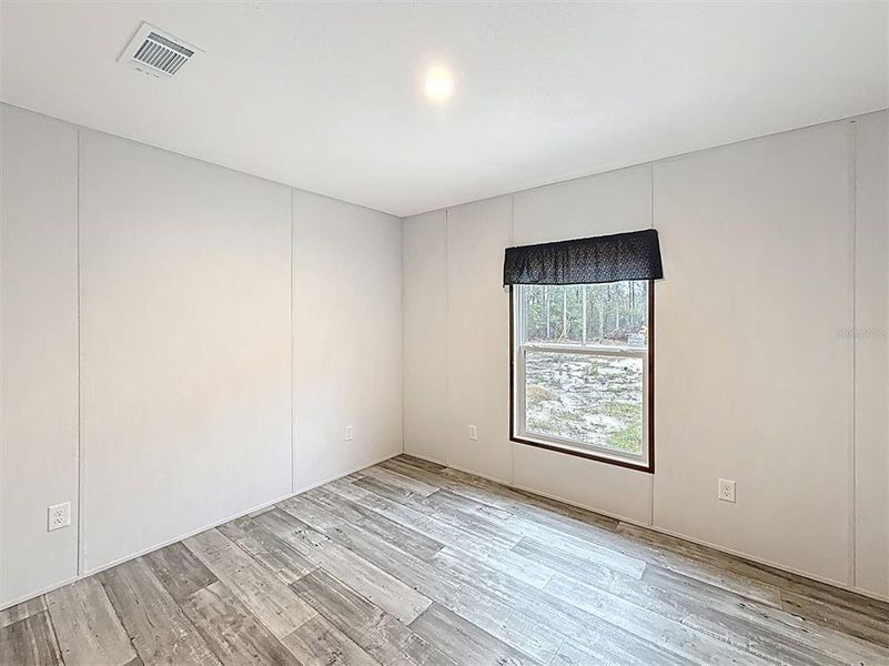 Spacious, unfurnished interior of a new home in , Hawthorne (Image 38).