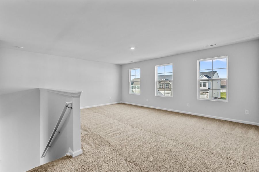 Spacious, unfurnished interior of a new home in Hanes Lake, Winston-Salem (Image 26).