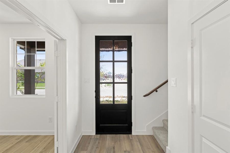 03. 1328 Parkdale - Entry