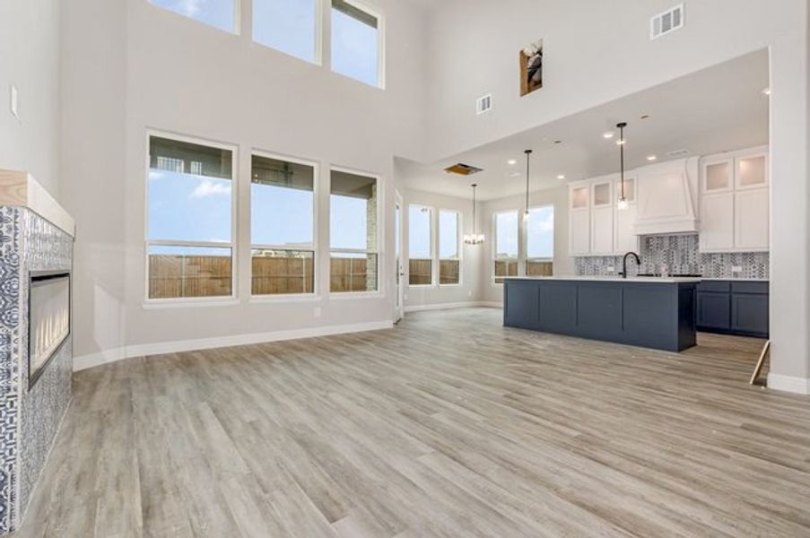 Spacious, unfurnished interior of a new home in Malabar Hill, Prosper (Image 16). Spacious, unfurnished interior of a new home in Malabar Hill, Prosper (Image 16).