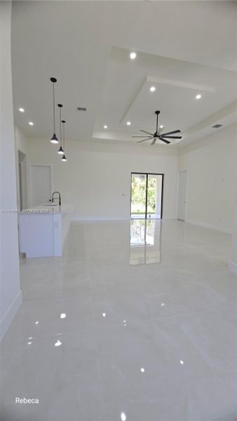 Spacious, unfurnished interior of a new home in , Lehigh Acres (Image 29).
