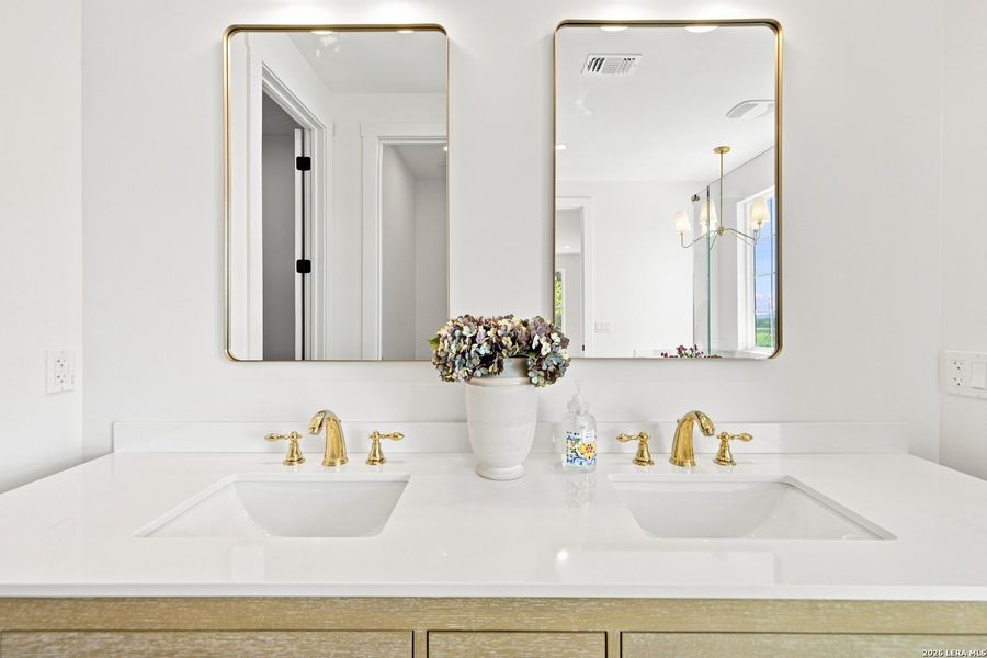 Close-up of interior finishes inside a home in , Bandera (Image 21). Close-up of interior finishes inside a home in , Bandera (Image 21).