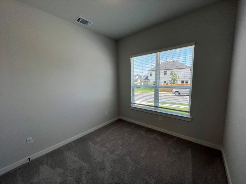 Spacious, unfurnished interior of a new home in Cascades at Onion Creek, Austin (Image 23).