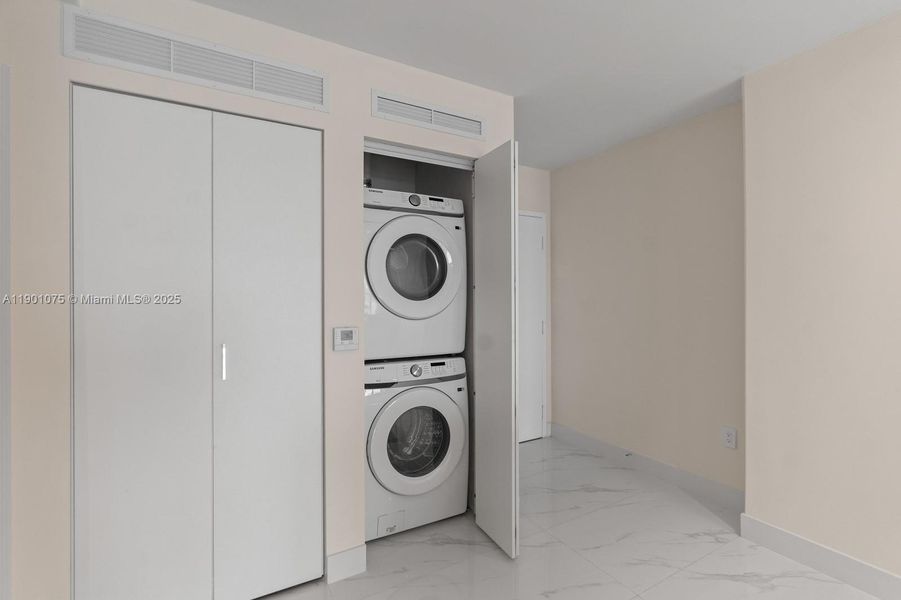 Close-up of interior finishes inside a home in Aria Reserve, Miami (Image 20). Close-up of interior finishes inside a home in Aria Reserve, Miami (Image 20).