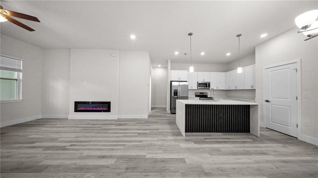 Spacious, unfurnished interior of a new home in , North Port (Image 19).