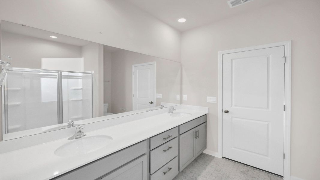 Furnished interior view inside a new home in Livingston Woods, Irmo (Image 11).