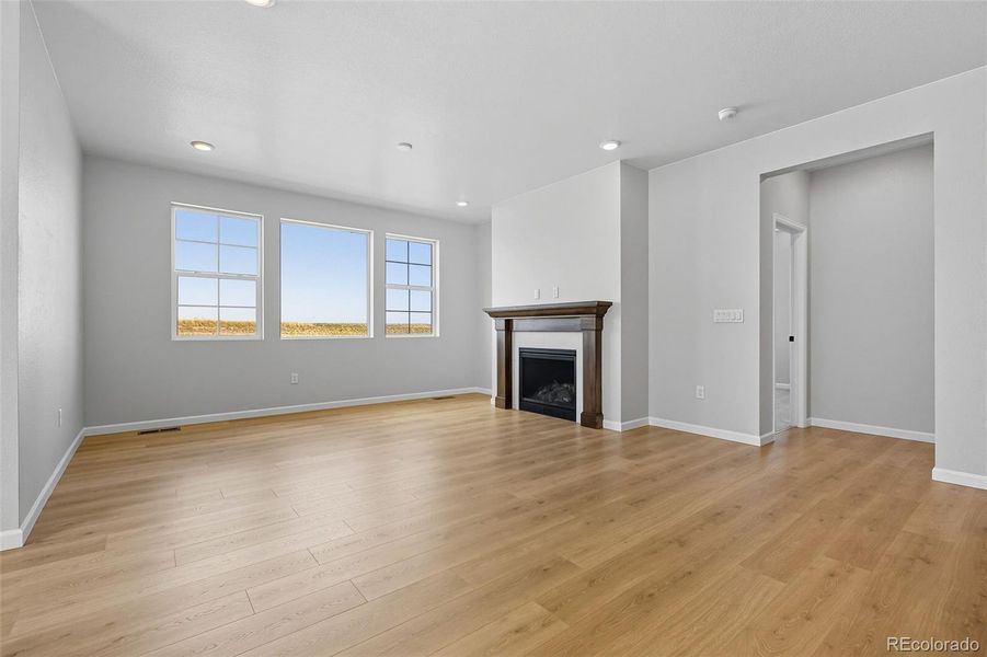 3627 Recess Lane ~ Ready Now! 3627 Recess Lane ~ Ready Now!