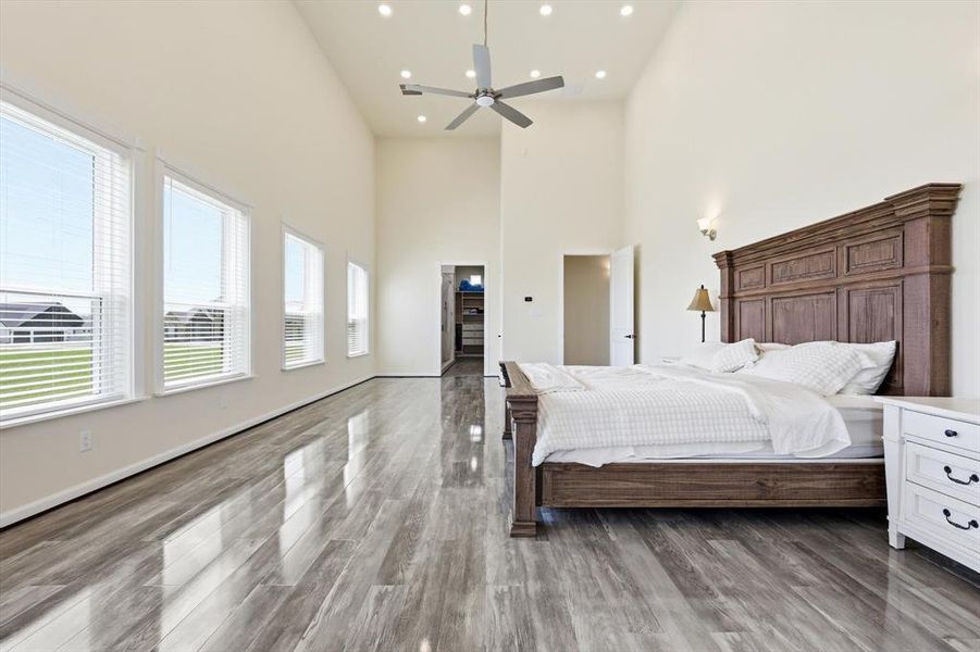 Furnished interior view inside a new home in , Royse City (Image 16).