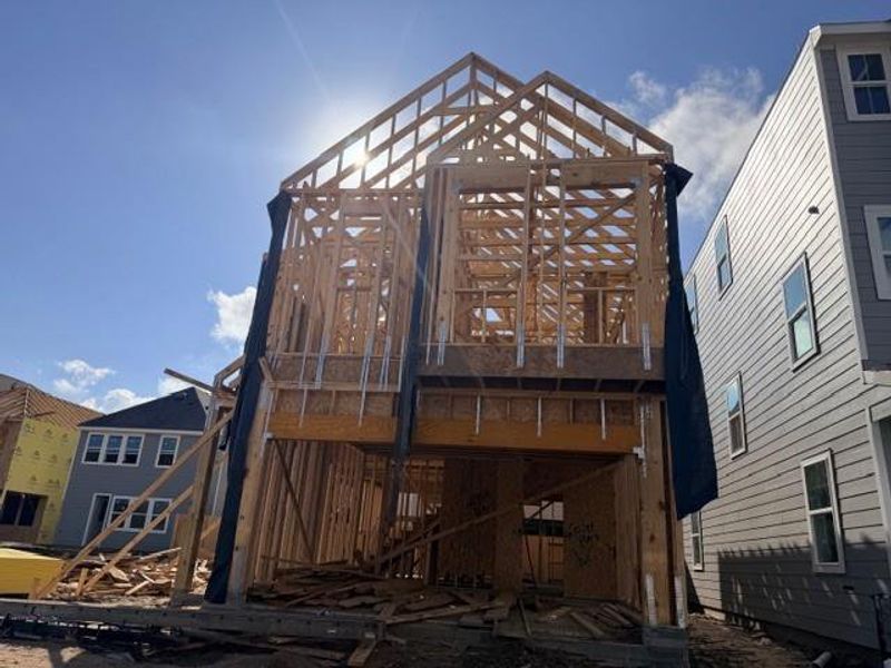 Two-story home with 3 bedrooms, 2.5 baths and 2 car garage