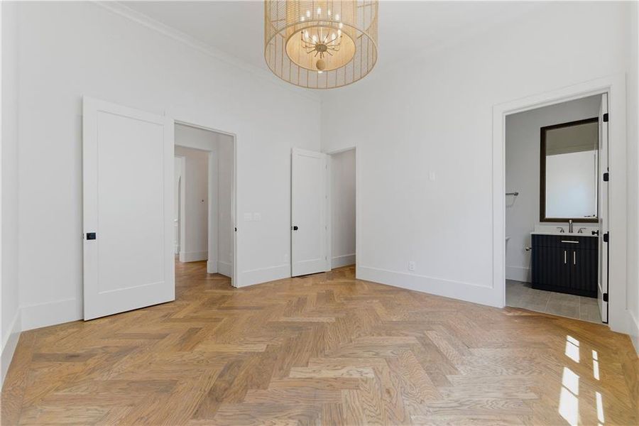 Spacious, unfurnished interior of a new home in , Atlanta (Image 39).