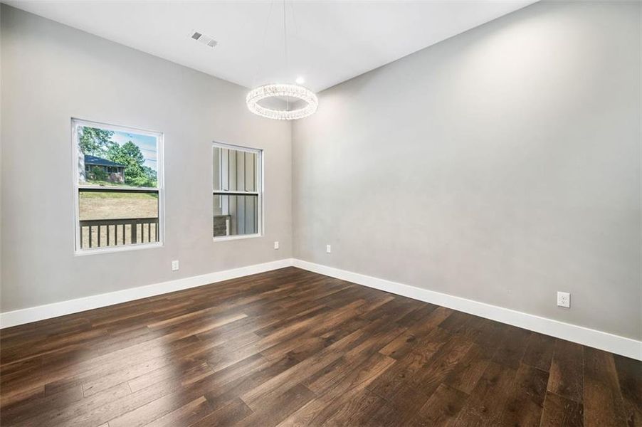 Spacious, unfurnished interior of a new home in , Mableton (Image 35).