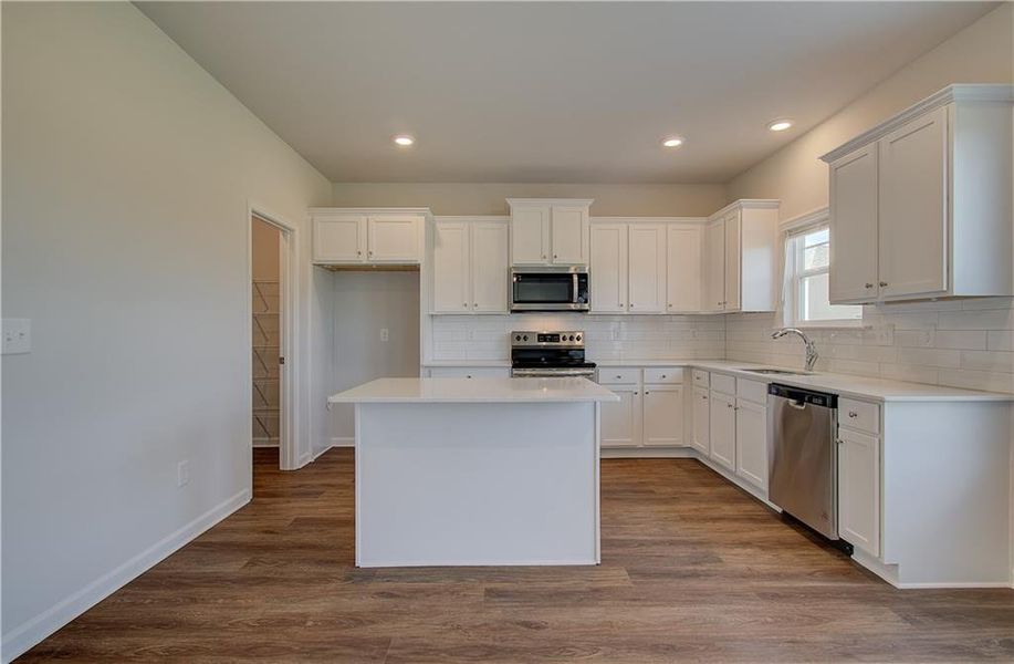 Furnished interior view inside a new home in Chapel Hill, Newnan (Image 4). Furnished interior view inside a new home in Chapel Hill, Newnan (Image 4).