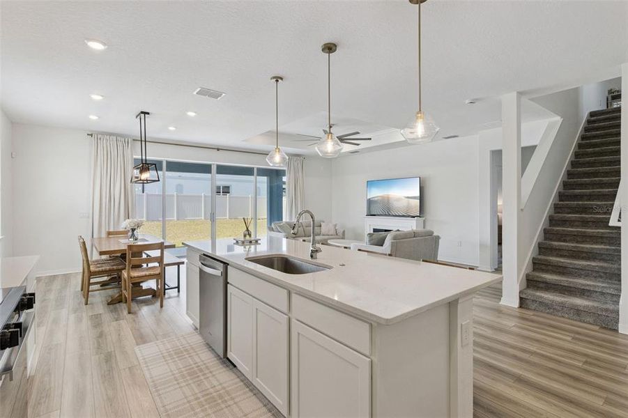Furnished interior view inside a new home in , Lake Alfred (Image 16).