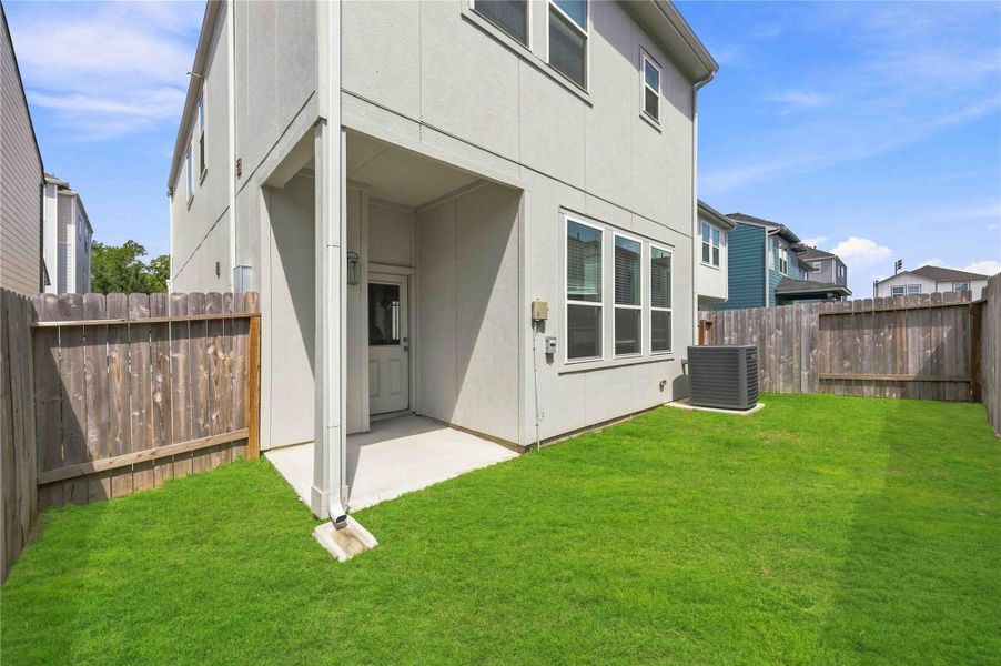 Exterior details and patio area of a home in , Houston (Image 4). Exterior details and patio area of a home in , Houston (Image 4).