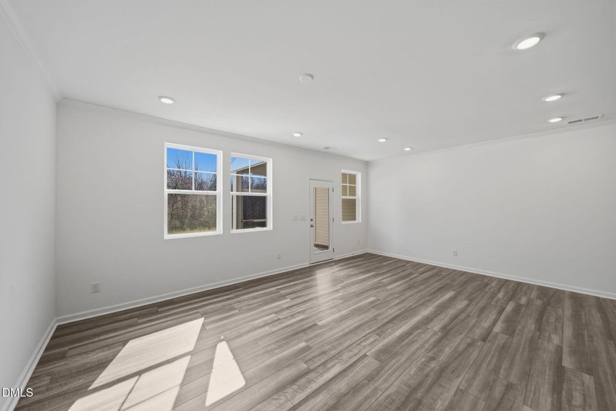 SUN_Everlee_Pic_CarsonII_QMI_259_Great_1