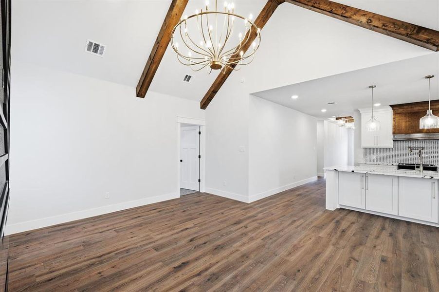 Spacious, unfurnished interior of a new home in , Fort Worth (Image 18).