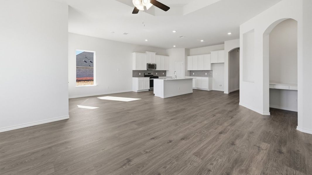 Spacious, unfurnished interior of a new home in Fireside by the Lake, Garland (Image 16).