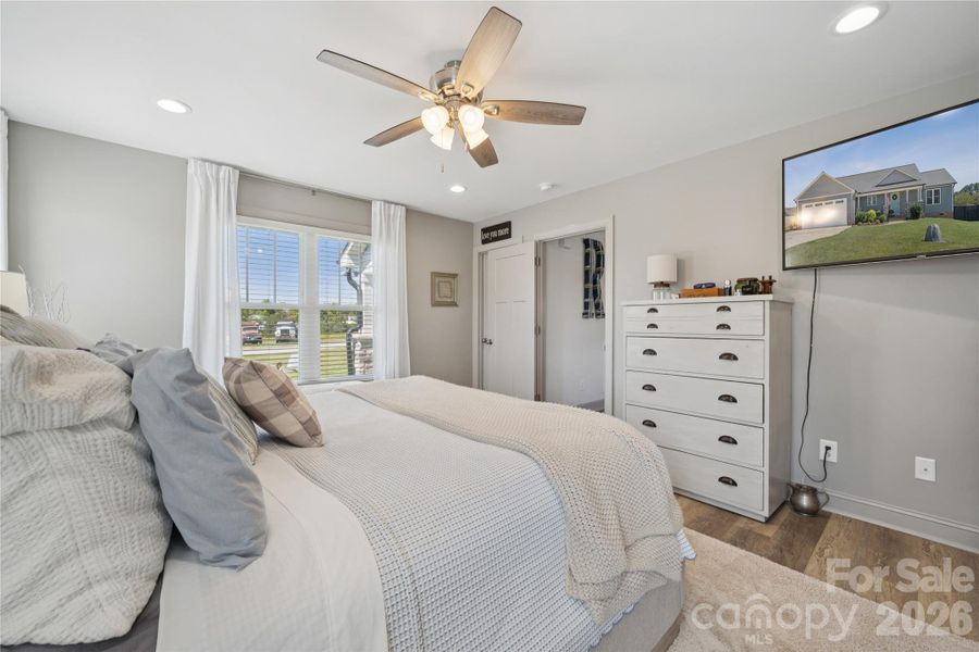 Furnished interior view inside a new home in , Lincolnton (Image 12).