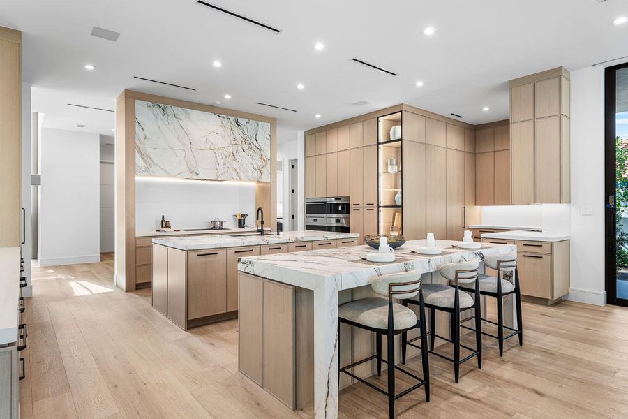 481_Thatch_Palm_Drive_14