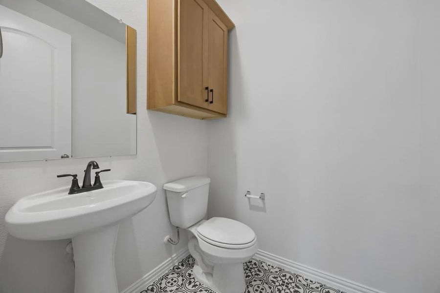 Furnished interior view inside a new home in Avondale, Fate (Image 10).