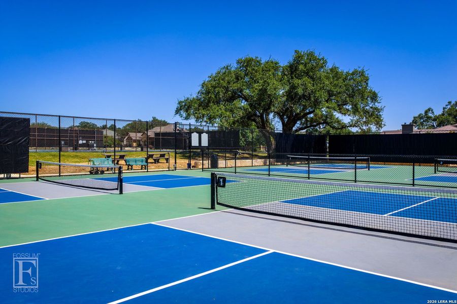 Community amenities in , New Braunfels (Image 13).