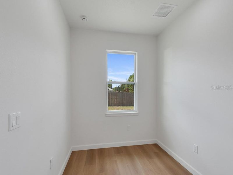 Spacious, unfurnished interior of a new home in , Palm Bay (Image 14).