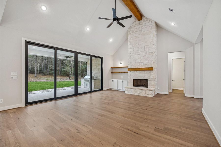 Spacious, unfurnished interior of a new home in , Huntsville (Image 18). Spacious, unfurnished interior of a new home in , Huntsville (Image 18).