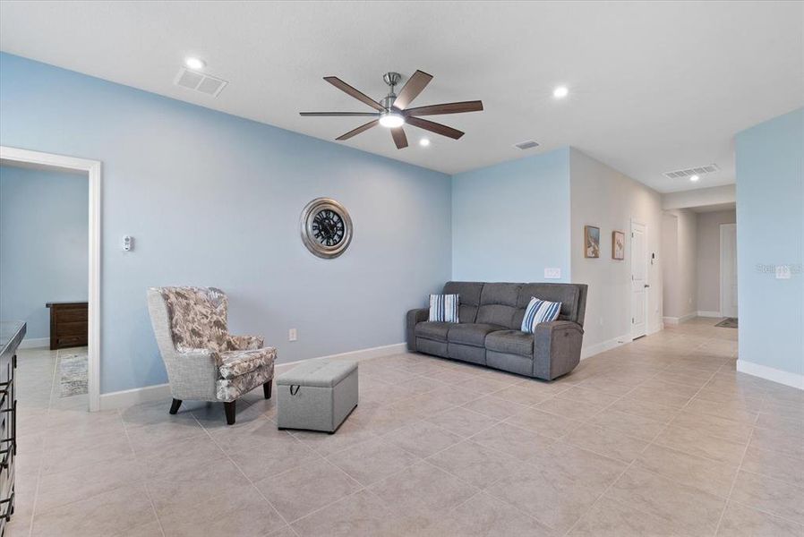 Furnished interior view inside a new home in , Port Charlotte (Image 14).