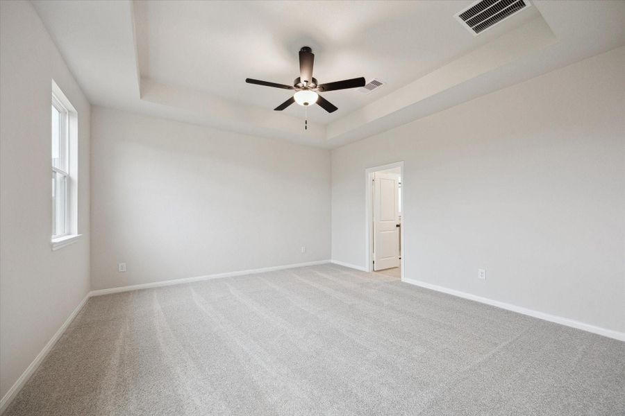 Spacious, unfurnished interior of a new home in Elyson, Katy (Image 27).