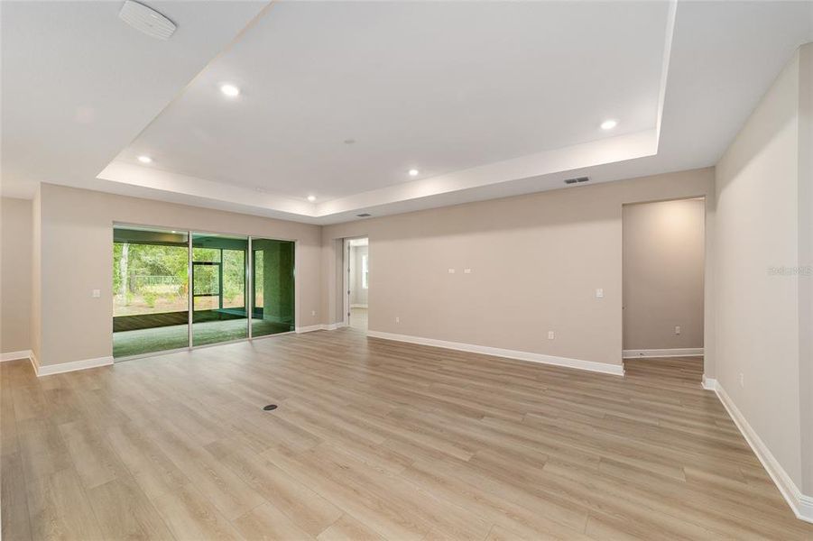 Spacious, unfurnished interior of a new home in , Ocala (Image 30).