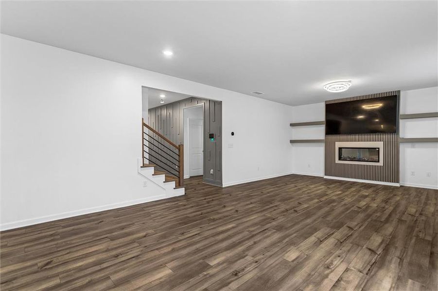 Spacious, unfurnished interior of a new home in Alcovy Trace, Lawrenceville (Image 28).