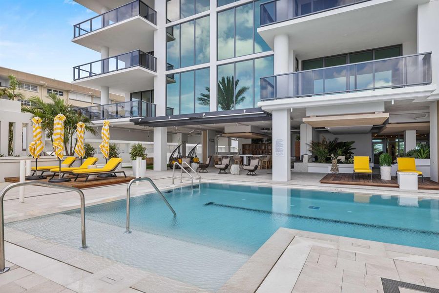 Resort Style Pool Resort Style Pool