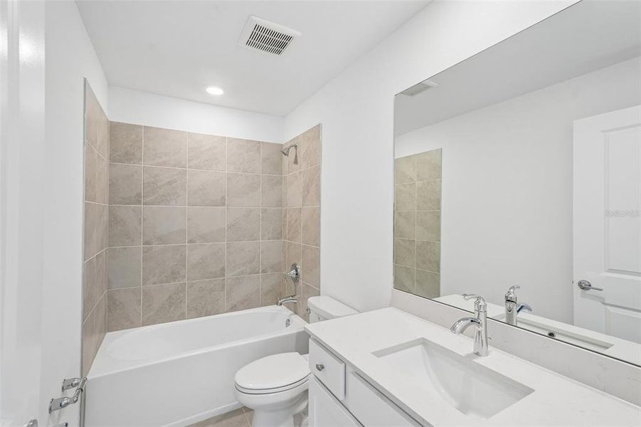 Furnished interior view inside a new home in Lennar at Turnleaf, Punta Gorda (Image 19). Furnished interior view inside a new home in Lennar at Turnleaf, Punta Gorda (Image 19).