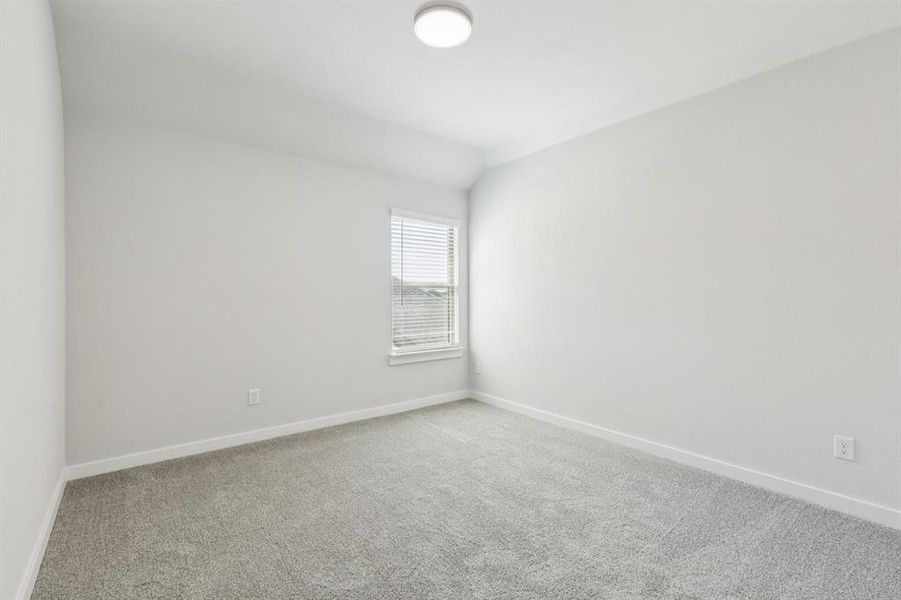 Spacious, unfurnished interior of a new home in Windmore, Princeton (Image 31).